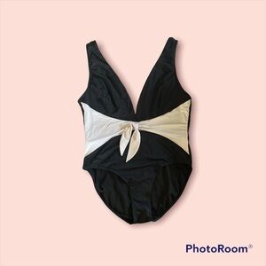 Time and Tru womens one piece bathing suit